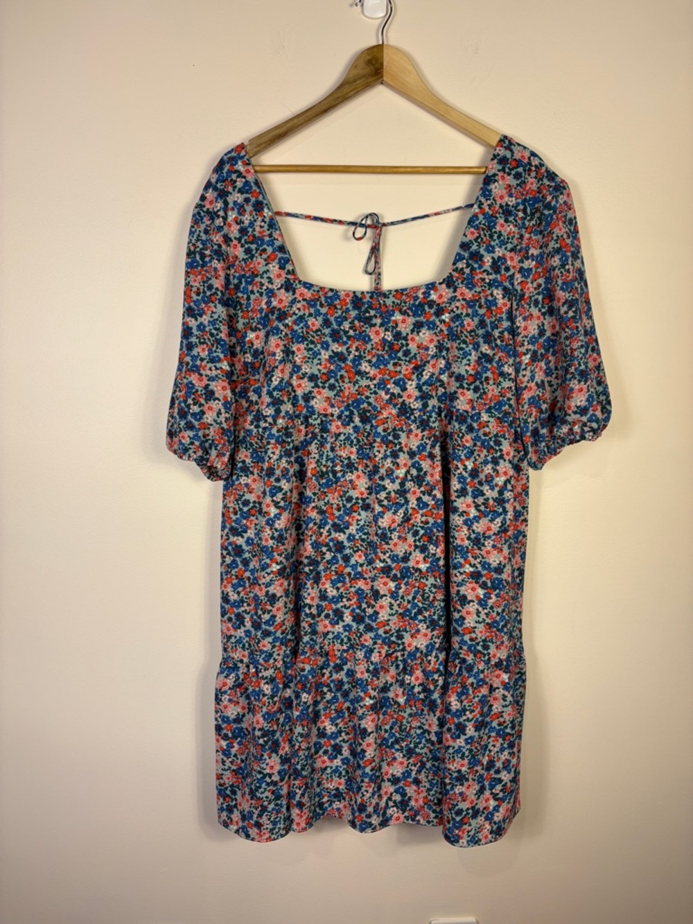 BCBG Paris Pink Blue Floral Square Neck Puff Sleeve Mini Dress Ruffle Milkmaid